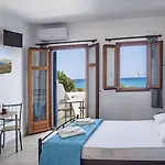 Ammoudia Apartament *