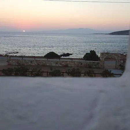 Ammoudia Apartment *