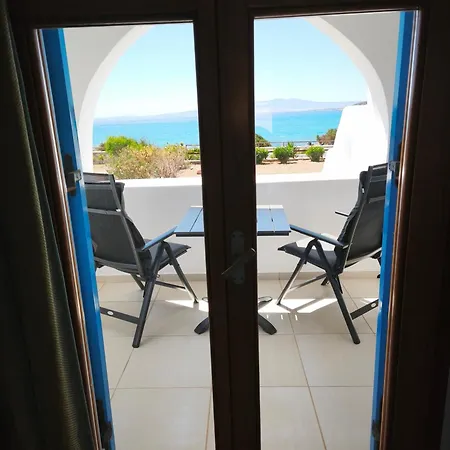Ammoudia Apartment *