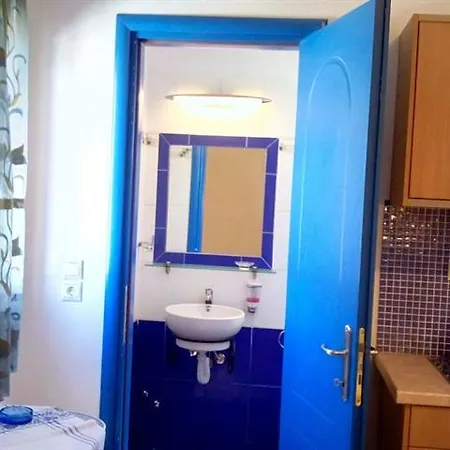 Ammoudia Apartment